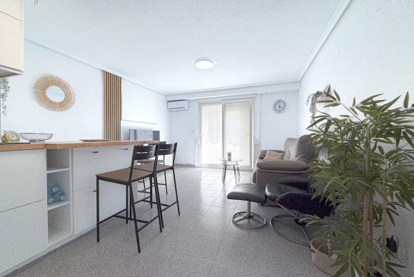 Resale - Apartment  - Torrevieja - Playa del cura