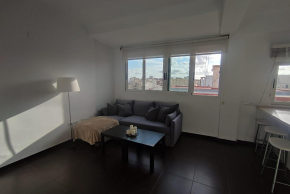 Lange Termijn Verhuur - Appartement  - SAN JUAN ALICANTE - Ensanche - Diputación