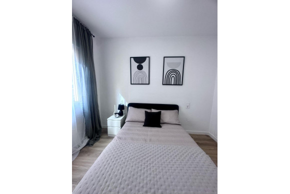 Resale - Apartment  - Torrevieja - Centro