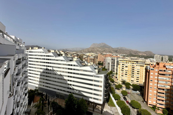 Lange Termijn Verhuur - Appartement  - Villajoyosa - Cala de finestrat