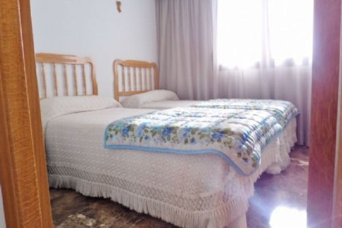 Resale - Apartment  - Alicante