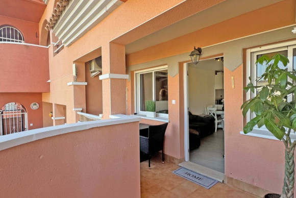 Resale - Apartment  - Orihuela Costa - Villamartin