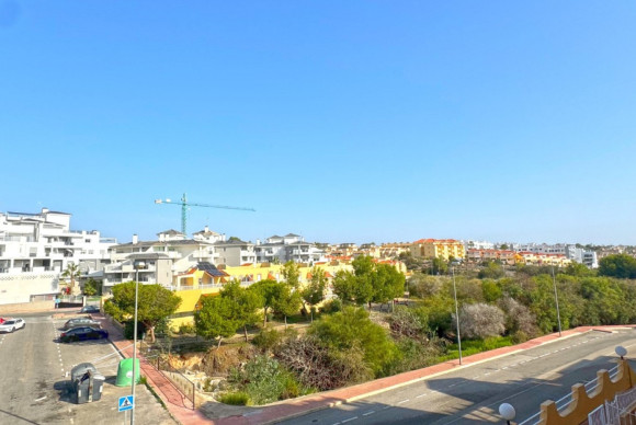 Resale - Apartment  - Orihuela Costa - Villamartin