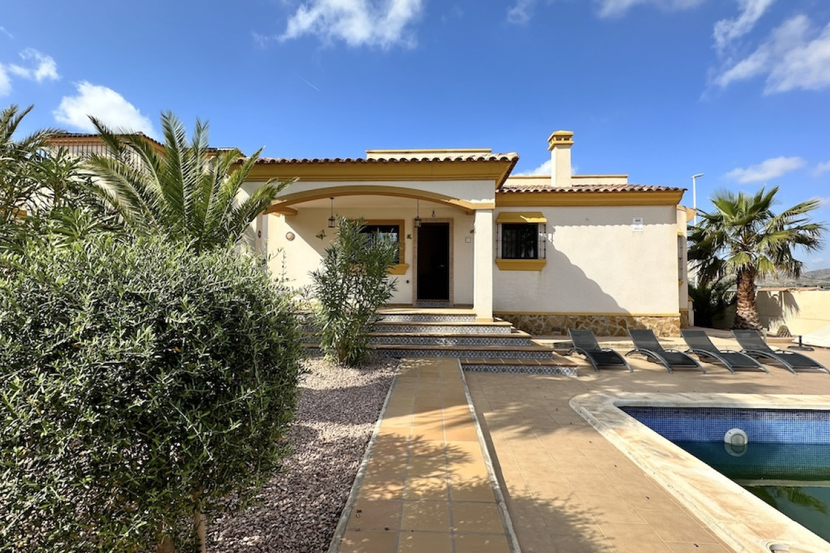 Resale - Villa - HONDON DE LAS NIEVES