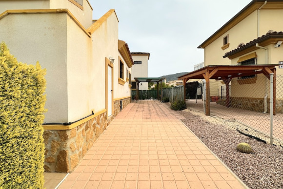 Resale - Villa - HONDON DE LAS NIEVES