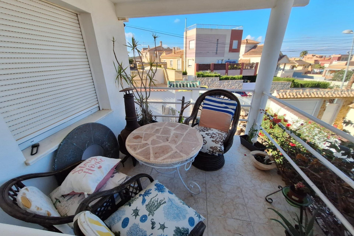 Resale - House - Torrevieja - Los altos