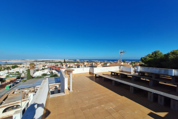 Resale - House - Torrevieja - Los altos