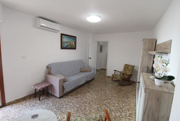 Resale - Apartment  - Torrevieja - Playa del cura