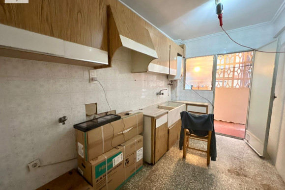 Herverkoop - Appartement  - Valencia - Benicalap