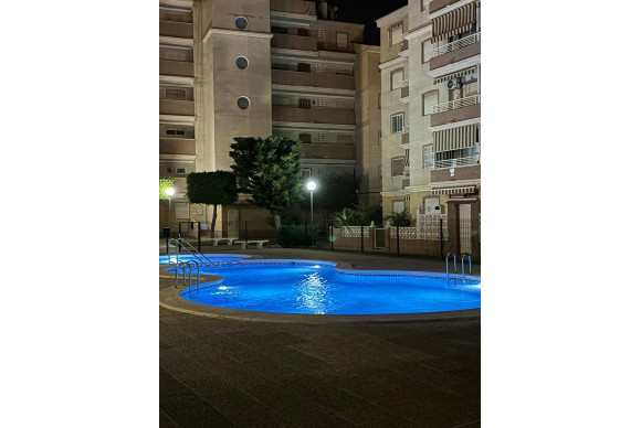 Herverkoop - Appartement  - Torrevieja - Calas blanca