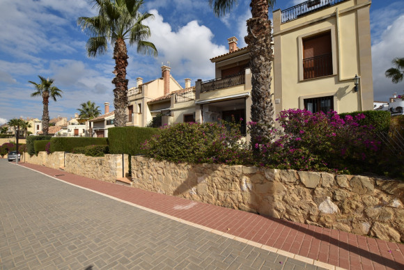 Resale - Apartment  - Algorfa - La Finca Golf Resort