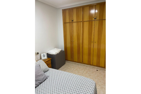 Resale - Apartment  - Torrevieja - Playa del cura