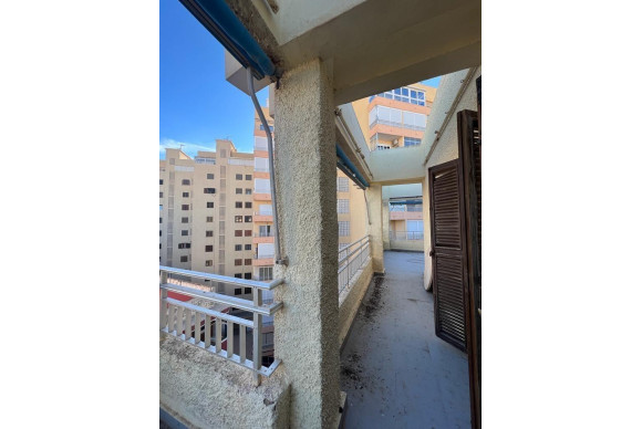 Resale - Apartment  - Torrevieja - Playa del cura