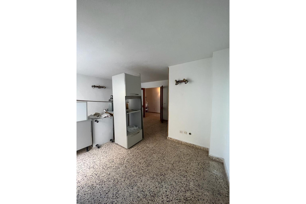 Resale - Apartment  - Torrevieja - Playa del cura