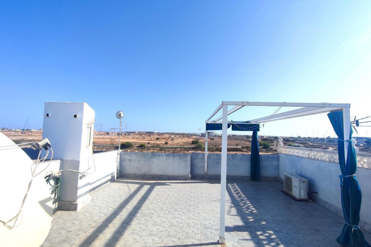 Resale - Apartment  - Torrevieja - El limonar