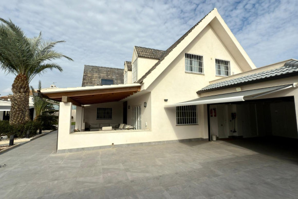 Reventa - Villa de Lujo - San Juan de Alicante - Frank espinós