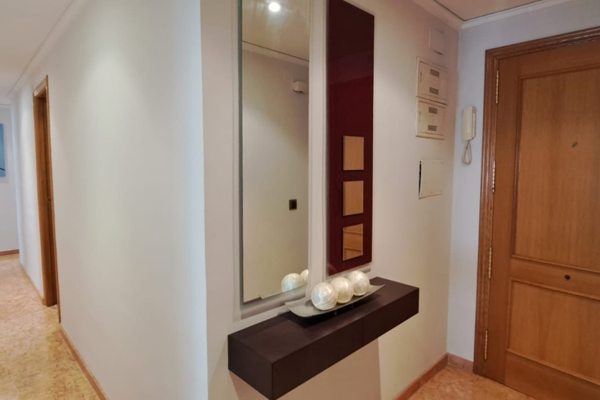 Reventa - Apartamento / piso - Gandia