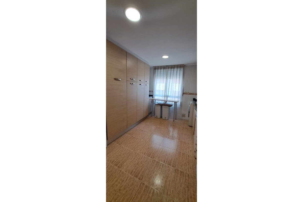 Reventa - Apartamento / piso - Gandia