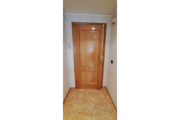 Reventa - Apartamento / piso - Gandia