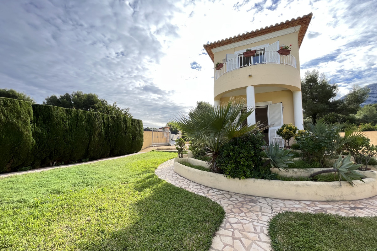 Resale - Farmhouse - Denia