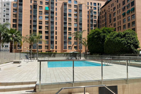 Herverkoop - Penthouse Dúplex - Valencia - Mont-Olivet