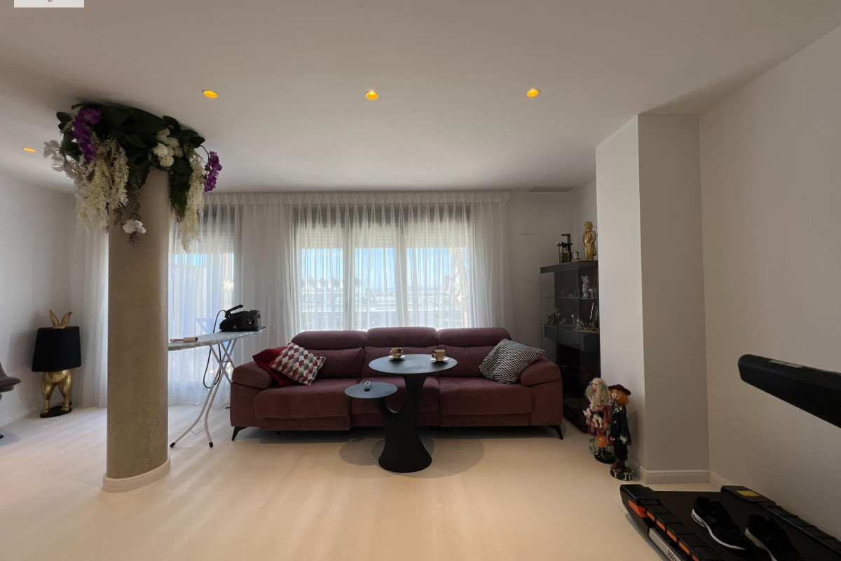 Herverkoop - Penthouse Dúplex - Valencia - Mont-Olivet