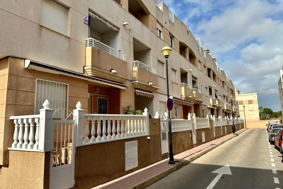 Herverkoop - Appartement  - Torrevieja - Calas blanca