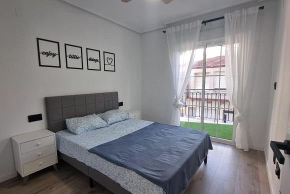 Herverkoop - Appartement  - Torrevieja - Acequion