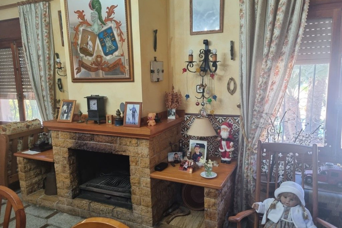 Resale - Country House - Novelda