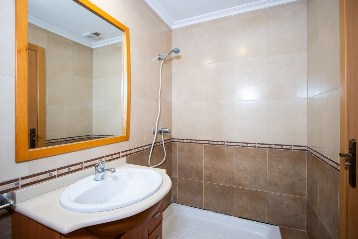 Resale - Apartment  - Torrevieja - Playa del cura