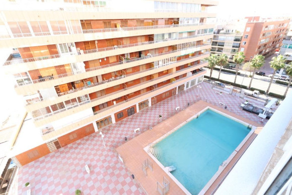 Resale - Apartment  - Torrevieja - Acequion