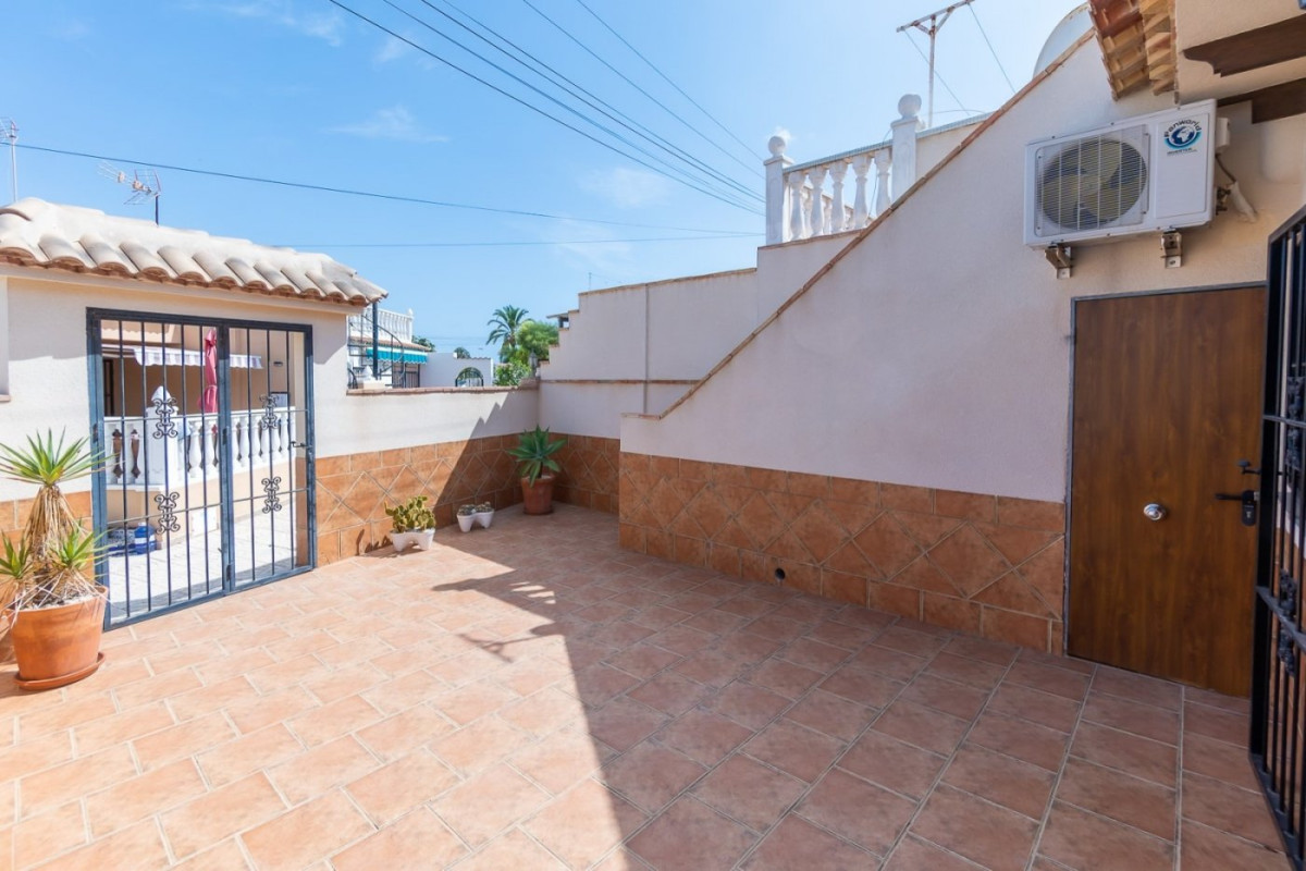 Location à long terme - Maison de ville - Torrevieja - Torretas