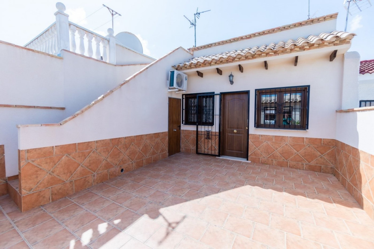 Location à long terme - Maison de ville - Torrevieja - Torretas