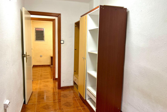 Resale - Apartment  - Valencia - La Creu del Grau