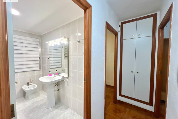 Resale - Apartment  - Valencia - La Creu del Grau