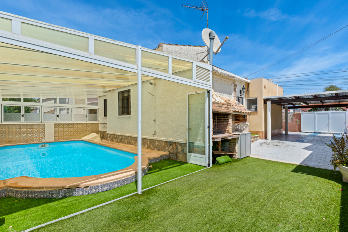 Herverkoop - Villa - Torrevieja