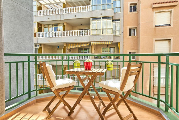 Reventa - Apartamento / piso - Torrevieja - Playa del cura