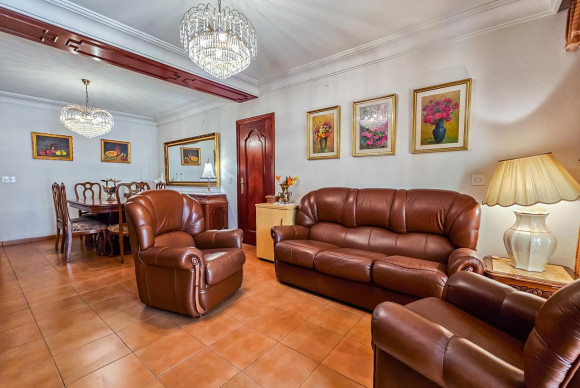 Resale - Flat - Torrevieja - Calle Fotógrafos Darblade, 11, 03181