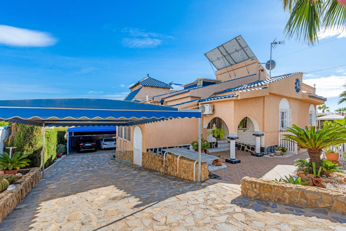 Resale - Villa - San Fulgencio - La Marina