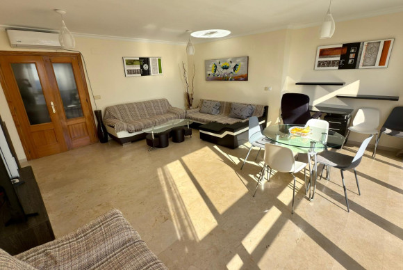 Resale - Apartment  - Benidorm - Playa de Poniente