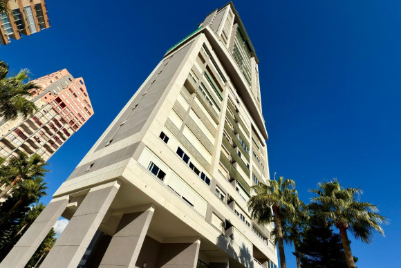 Resale - Apartment  - Benidorm - Playa de Poniente