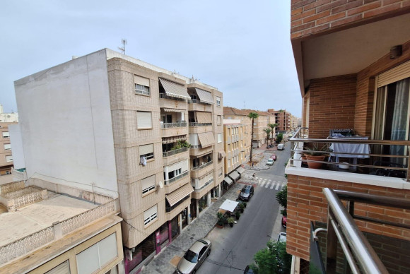 Lange Termijn Verhuur - Appartement  - Torrevieja - Estacion de autobuses