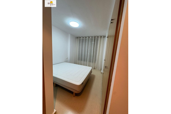 Alquiler a largo plazo - Apartamento / piso - Torrent - Avd. Al Vedat