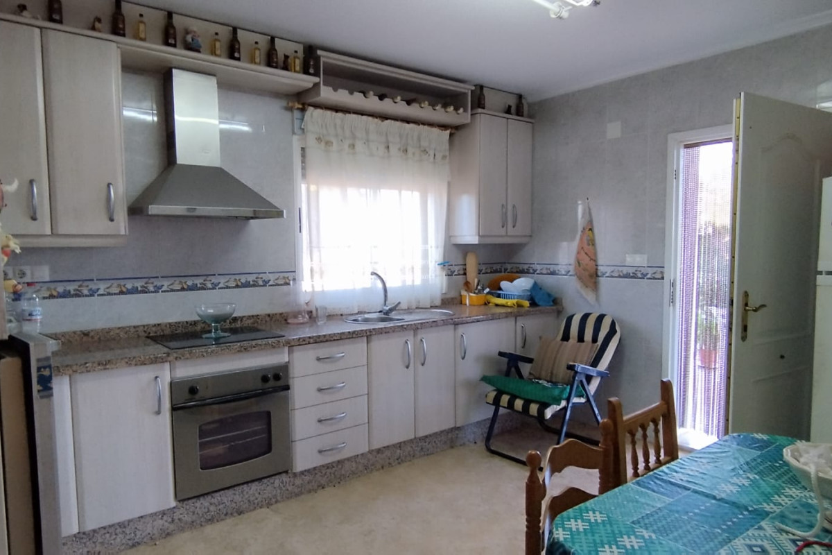 Resale - Country House - Elche