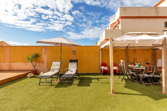 Herverkoop - Half Vrijstaande Woning - Torrevieja - Aguas Nuevas