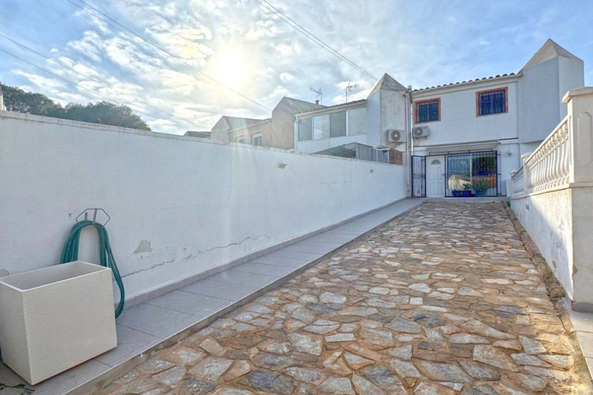 Reventa - House - Torrevieja - Los Balcones - Los Altos del Edén