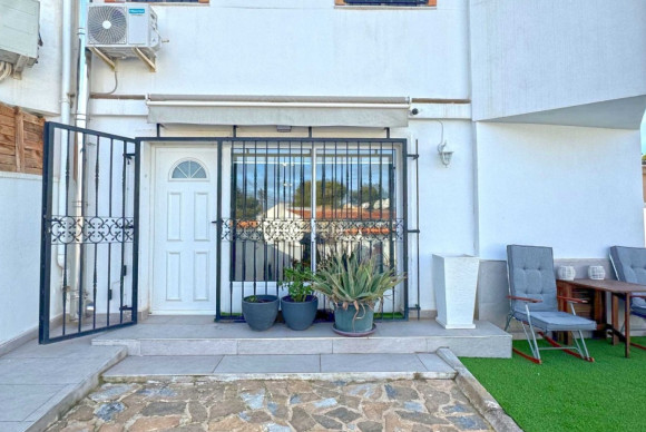 Reventa - House - Torrevieja - Los Balcones - Los Altos del Edén