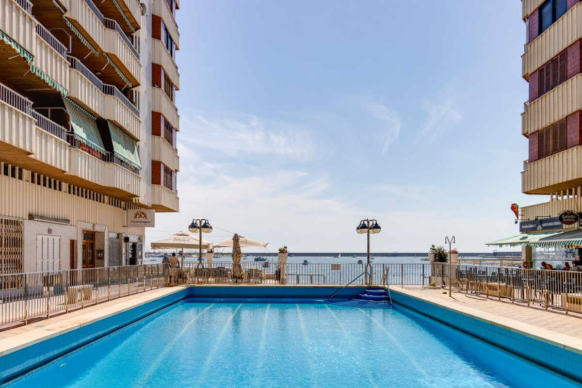 Reventa - Apartamento / piso - Torrevieja - Playa del Acequión