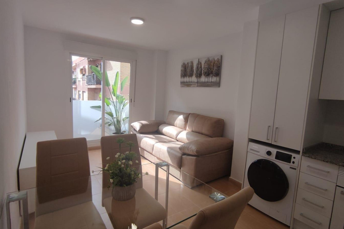 Alquiler a largo plazo - Apartamento / piso - SAN JUAN ALICANTE - Centro