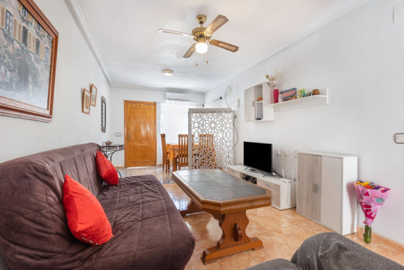 Resale - Terraced house - Torrevieja - El limonar